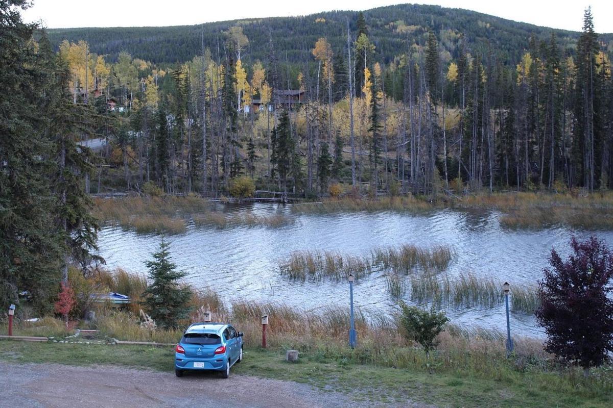 Lac Le Jeune Nature Resort Logan Lake Extérieur photo